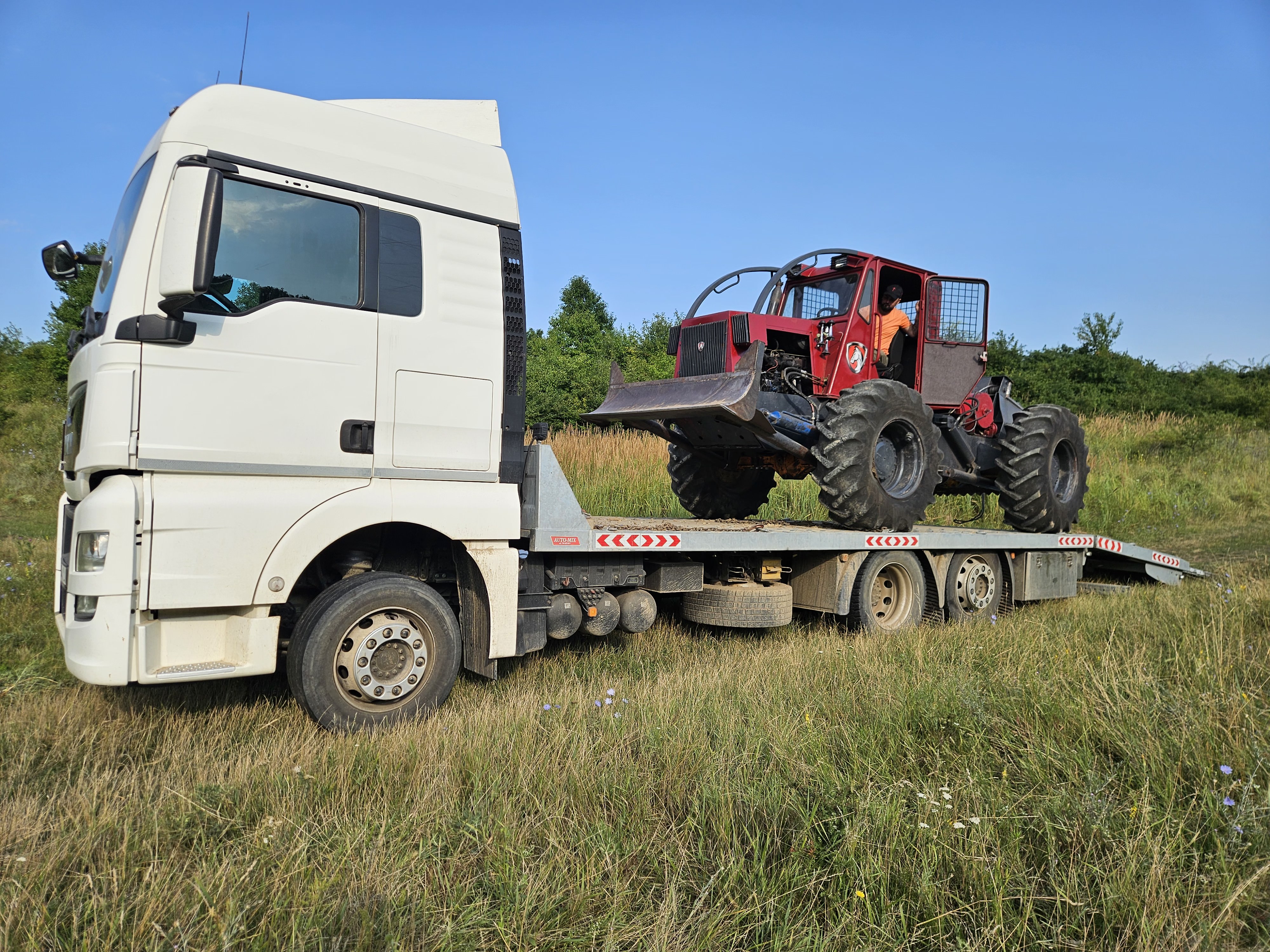 Transport excavatoare Iași — utilaje construcții